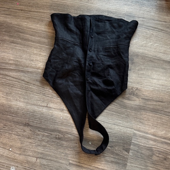 NWT Reformation BLACK TATE HALTER TOP Size 4 - Picture 5 of 9